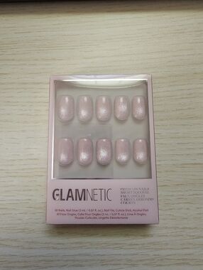 GLAMNETICS “Pinky Promise” Press-On Nails – Short Squoval | NIB